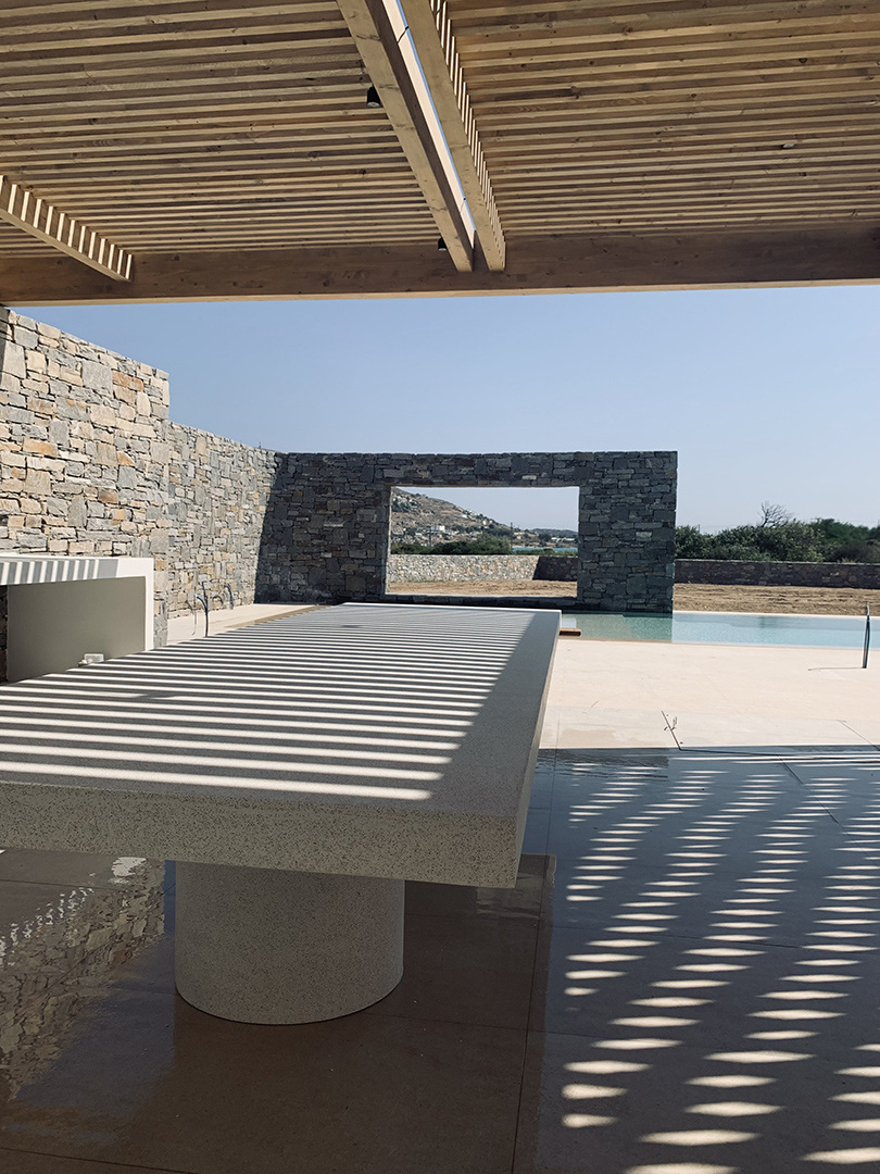 Paros